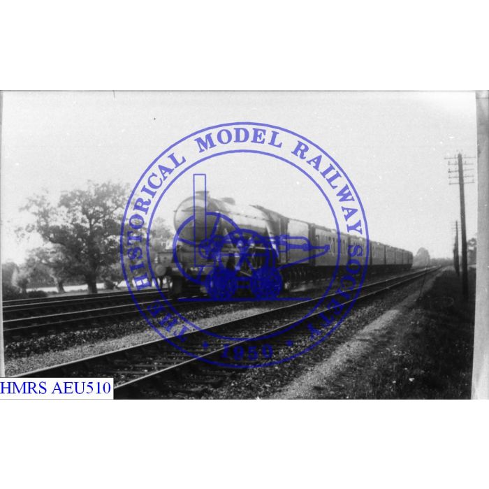 [AEU510] 4-6-2 LNE A-1 4472 on Queen of Scots Pullman nr Offord F7L