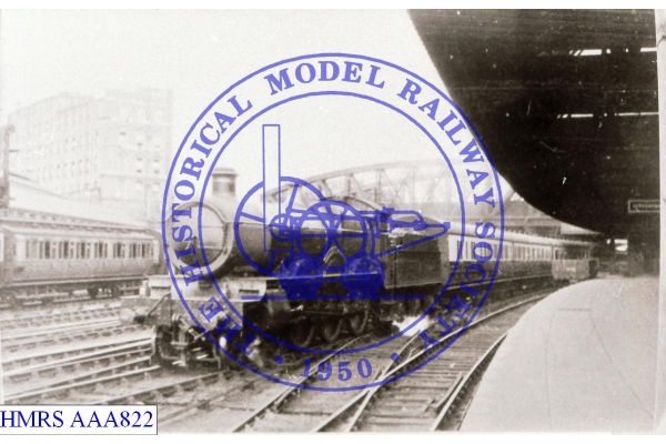 [AAA822] 4-6-0 GW 29xx 2950 on Cheltenham Spa XP departing Paddington. Double ended brake, CSpN - clerestory