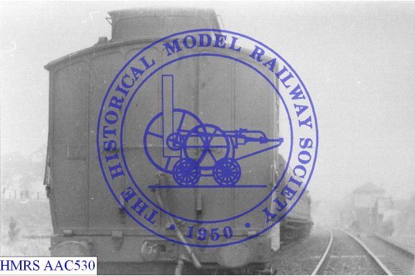 [AAC530] TCN LNE 2796 xNER, rear, derailed at Dalmeny.