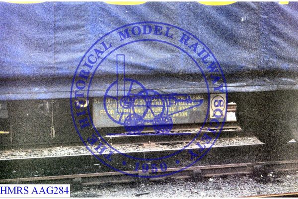 [AAG284] Danzas (Paris) bogie Cargowaggon 33-87-4746048-7P. Centre data p[anel - vehicle has been red carded