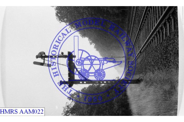 [AAM022] Burgh-le-Marsh Up starting signal xGNR concrete bkt somersault, Front