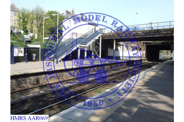 [AAR069] Taken form west bound platform looking at the east end of the east bound platform.  Looking north ea