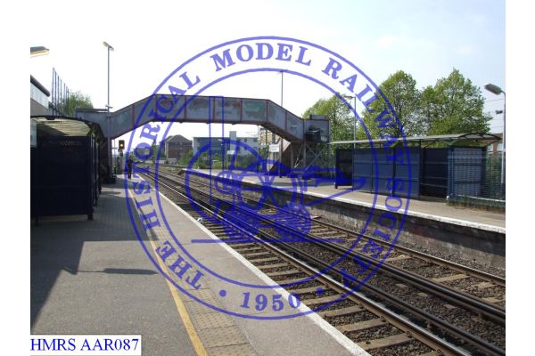 [AAR087] Caledonian Road and Barnsbury Station.  Taken from the west bound platform looking at the western en