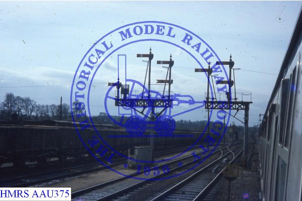[AAU375] Westbury. South junction signal gantry's