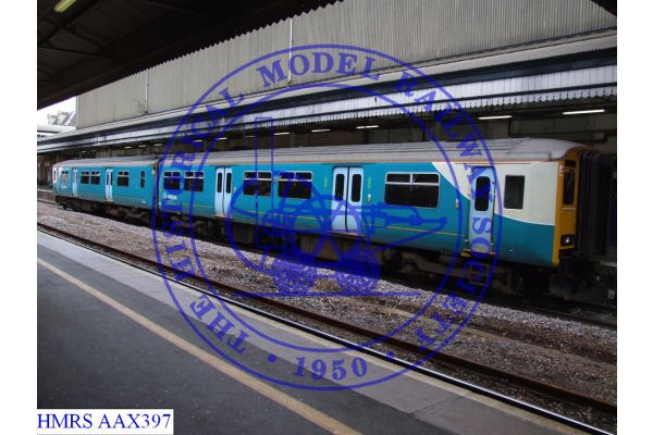 [AAX397] 150280 standing at Exeter St Davids Station.  DEMU in Arriva Trains Wales (note bilingual) livery of