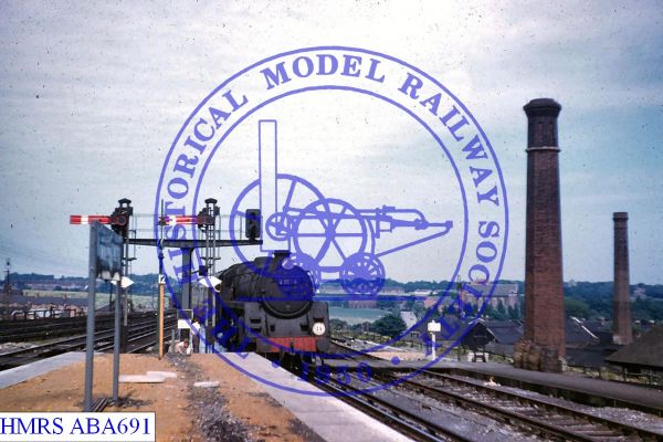 [ABA691] Ramsgate, N end of platforms UQ sigs, with replacement coLights. 4-6-0 BR Std5 73024 FHO entering.