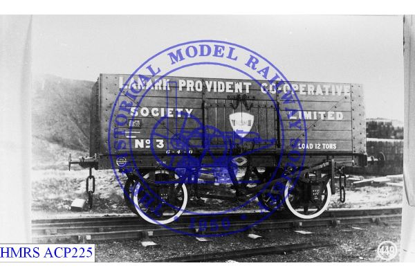 [ACP225] Lanark Provident Co-op Soc 12T 7 plank No.3 1903 side Steel solebars, open spoke wheels.