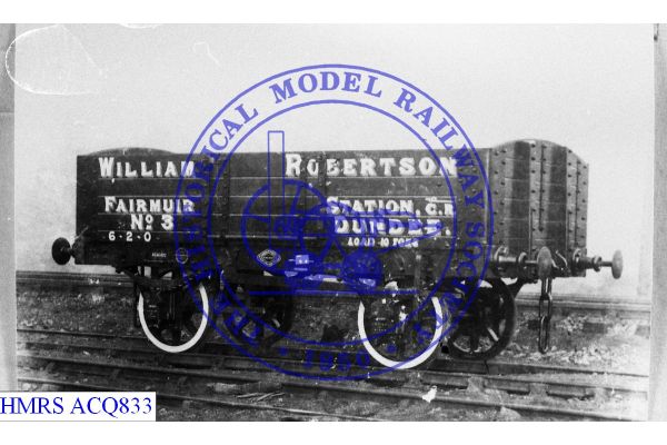 [ACQ833] Robertson Wm (Dundee) 10T 4 plank No. 3 [OP] 1902 R3L Rounded ends, 1wheel brake, paint date 16/10/1