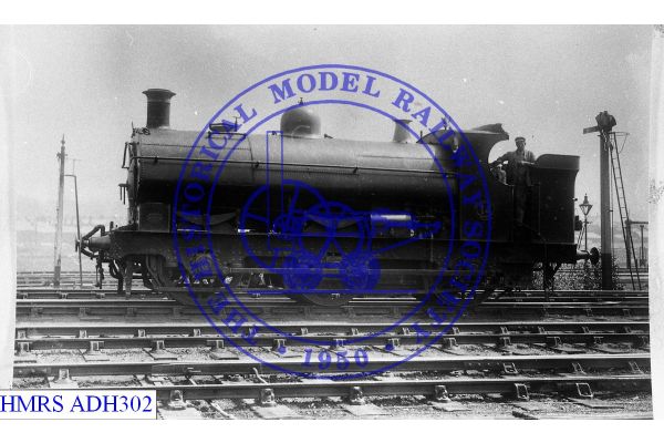 [ADH302] 0-6-0ST N&B No.14 xGW 1563 unidLoc LHS, outfrom, LQ sigs, permanent way Crew on board, as rebuilt by