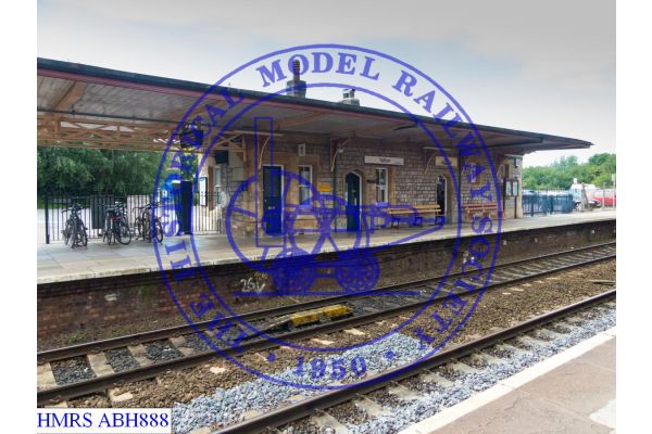 [ABH888] Yatton Station. Platform 1 building section of canopied section. Taken from platform 2 looking due s